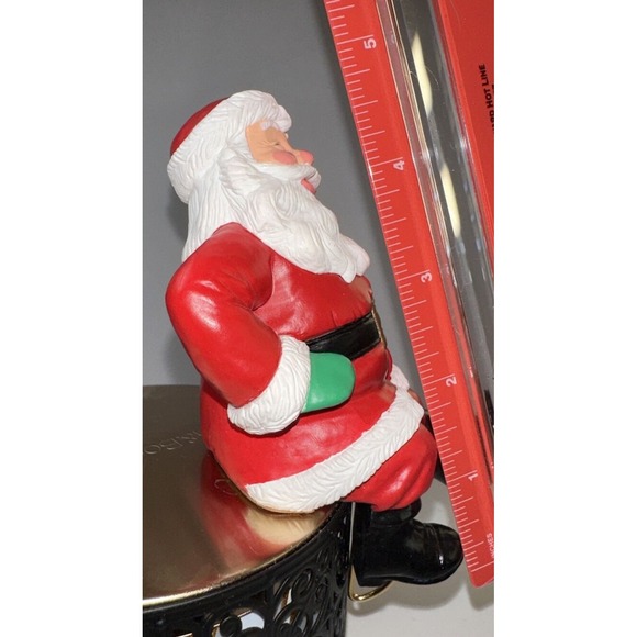 Vintage 1988 Hallmark Christmas Stocking Holder‎ Santa Claus - Picture 5 of 5